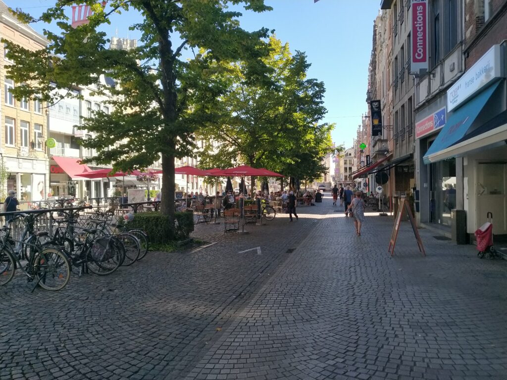 Solden op koopzondag en horeca terrassen