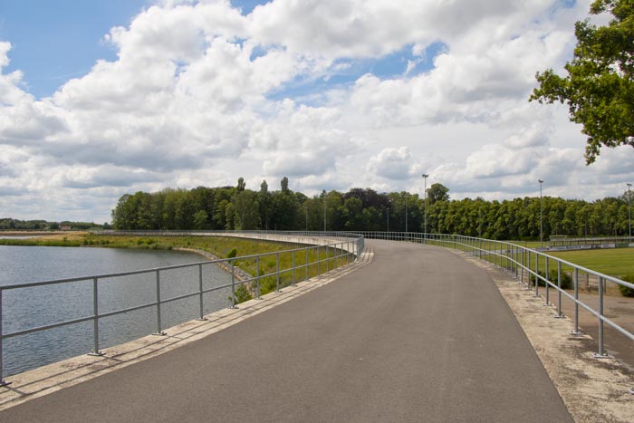 Waterkeringsmuur of kofferdam Walem bij Mechelen