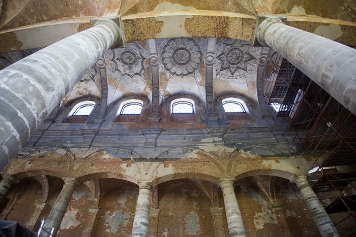 Renovatiefase van Predikherenkerk legt mooi plafond bloot