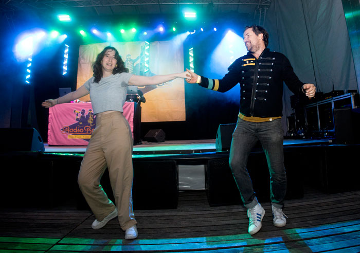 Radio Botanique dj's dansen met publiek op Parkpop
Copyright Verschueren Eddy