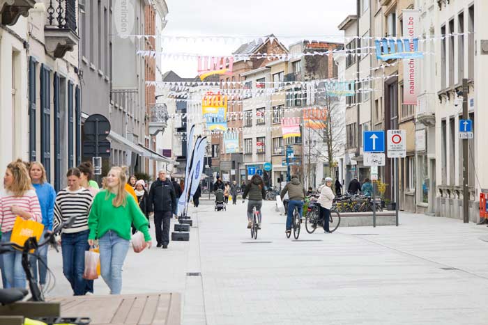 Warm Welkom Weekend in de vernieuwde Onze-Lieve-Vrouwestraat te Mechelen