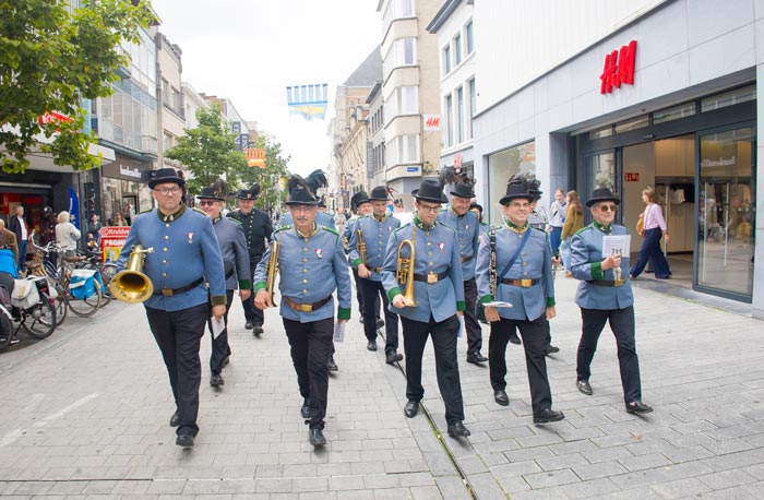 De "Original Kaiserjäger Wien Kapel" op bezoek in de Vlaamse stad Mechelen (België